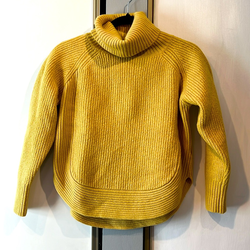 Wilfred Free Merino Wool Sweater